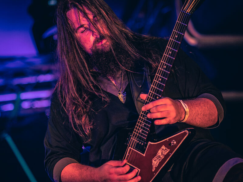 Blakylle Gitarrist Sandro live auf dem Heimburger Metalnacht Festival 2021 (Photo by @abyssofhel) Blakylle Gitarrist Sandro live auf dem Heimburger Metalnacht Festival (Photo by @abyssofhel)