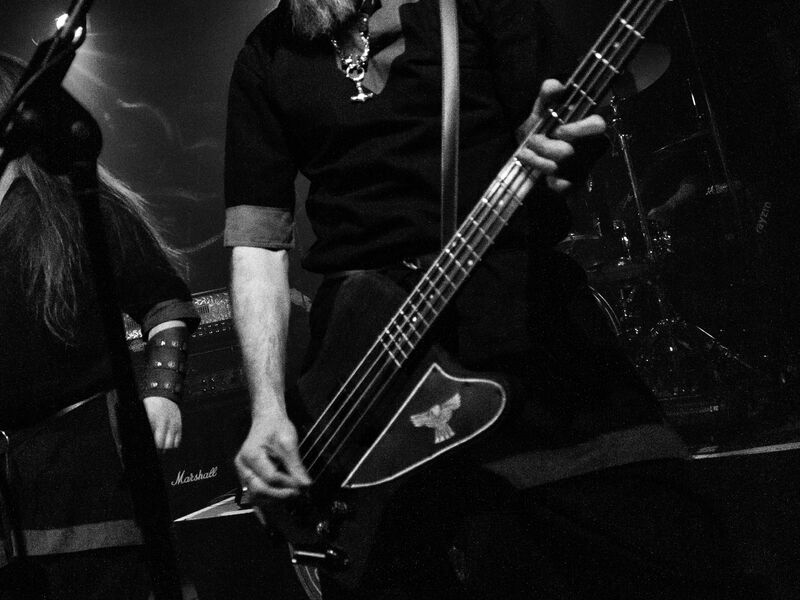 Live im Sojus 7 - Monheim (Albert) Albert, Bassist der Pagan Black Metal Band Blakylle live im Sojus 7 Monheim